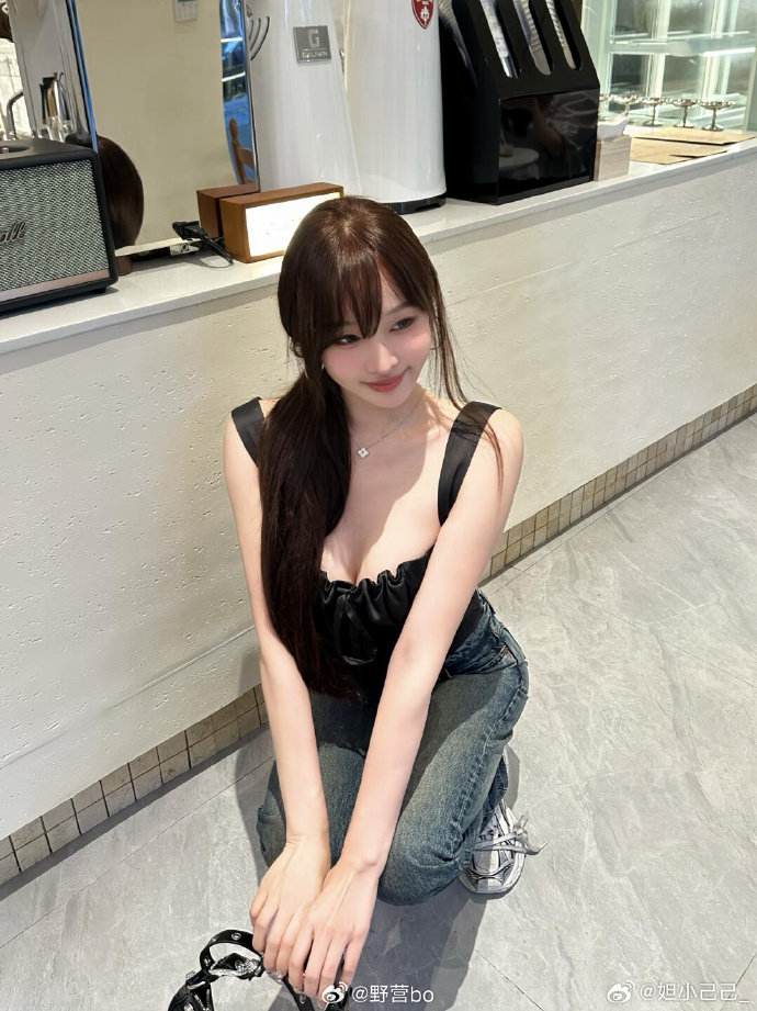 御姐·下拉式整话连载 第9页